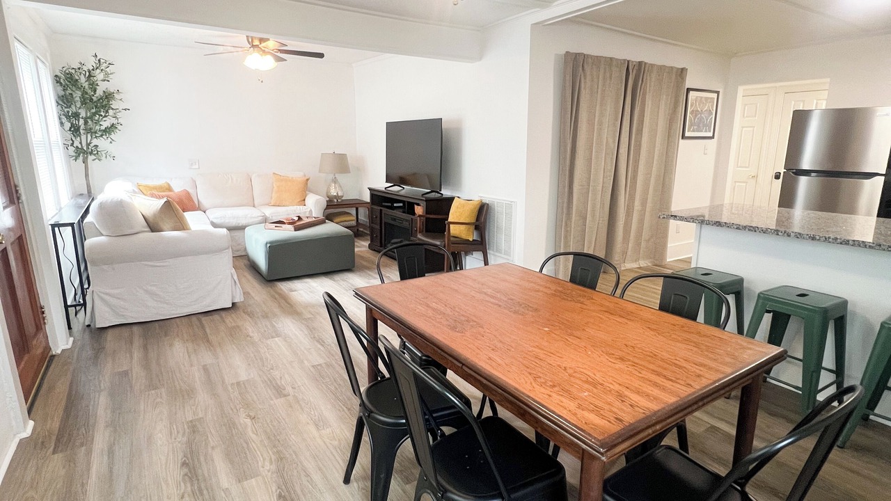 Photo of Livingroom in Greenville