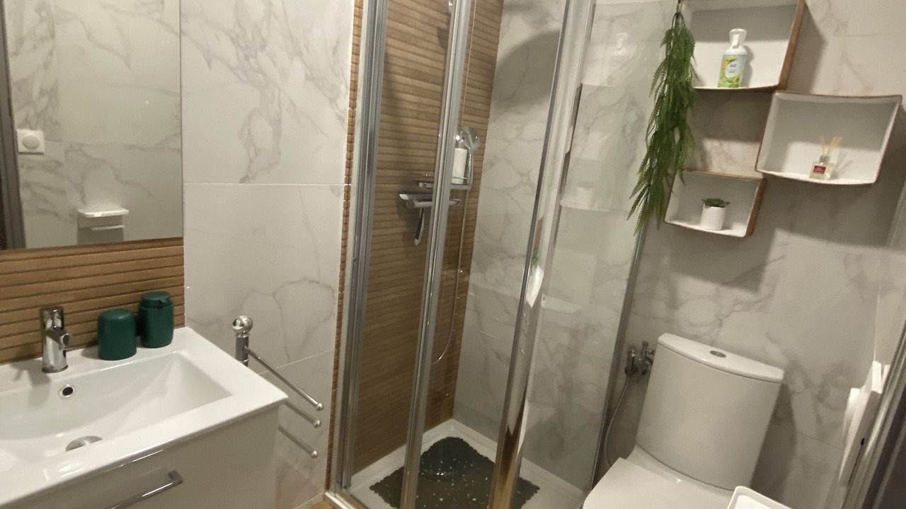 Photo of Bathroom in Coursan