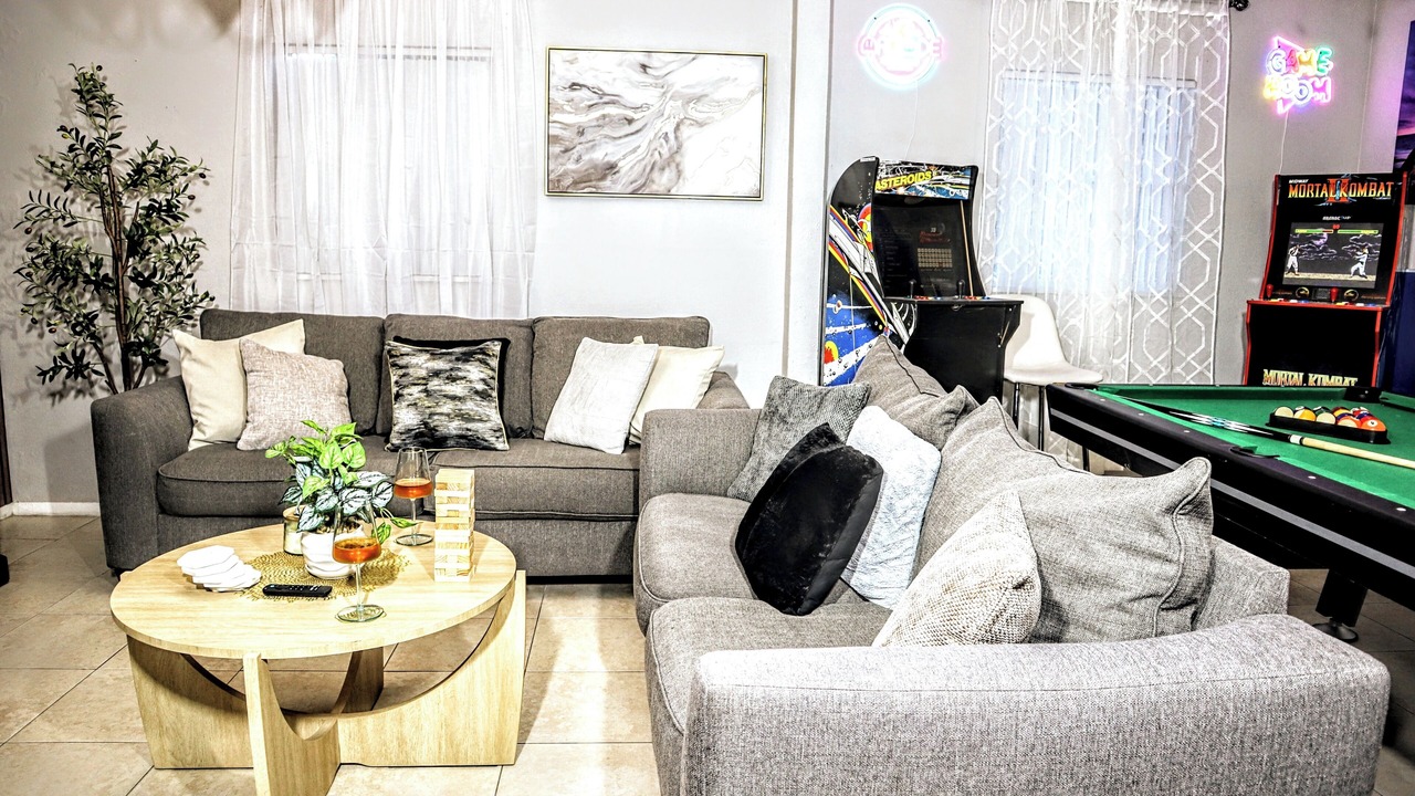 Photo of Livingroom in Fairvilla