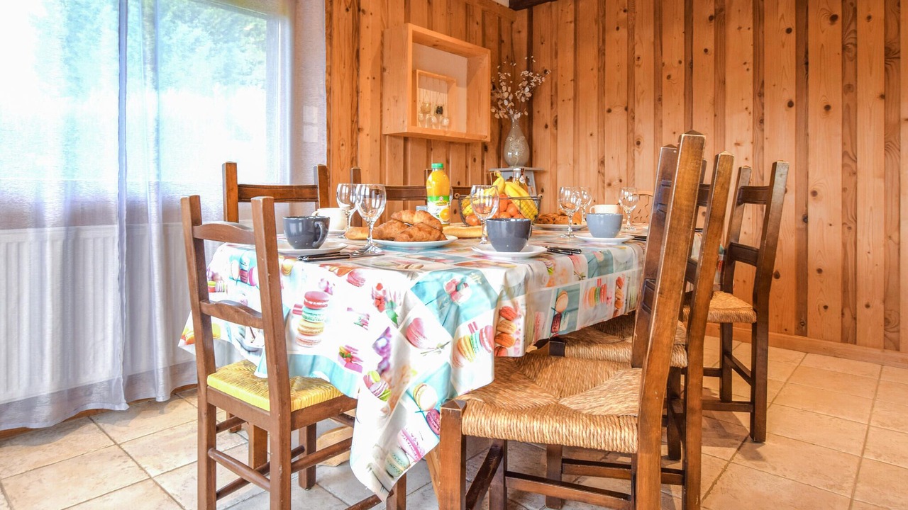 Photo of Bedroom in Bonneville-la-Louvet