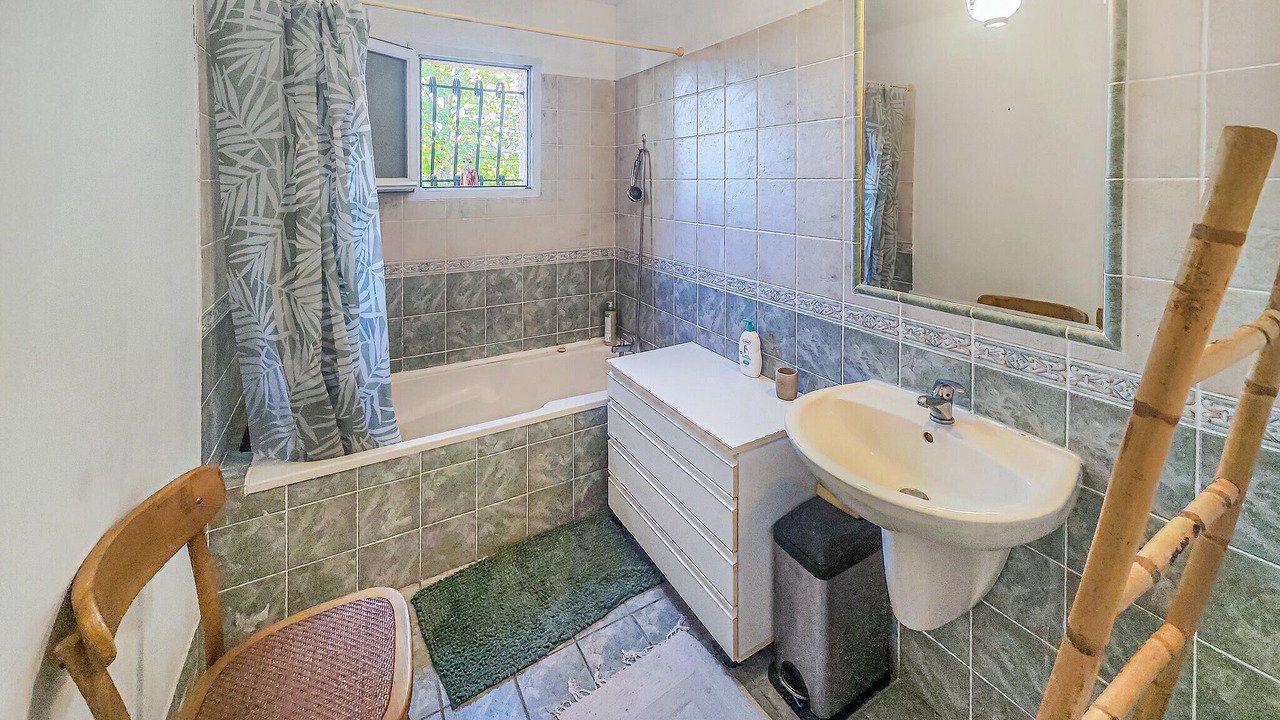 Photo of Bathroom in Montbazin