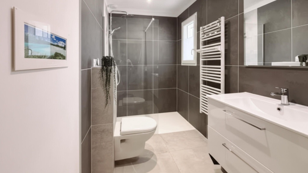 Photo of Bathroom in Caremeau