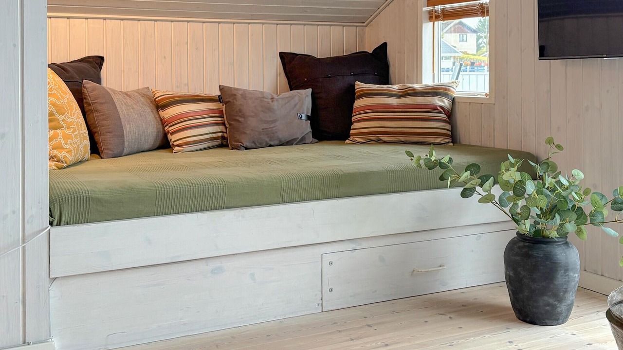 Photo of Others in Bjert