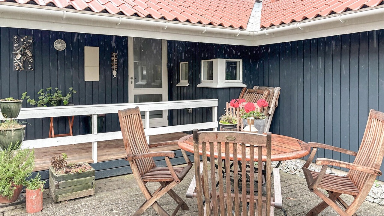 Photo of Others in Bjert