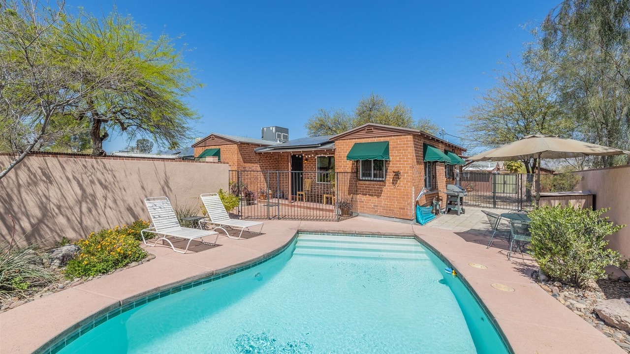 Photo of Outdoor in Blenman-Elm