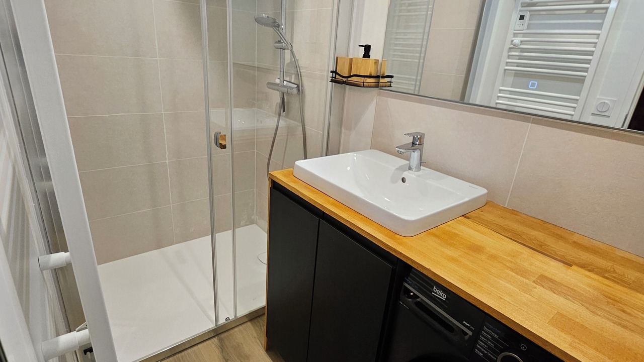 Photo of Bathroom in Cauterets