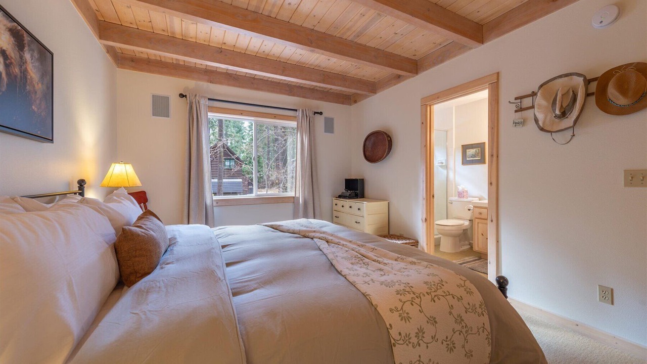 Photo of Bathroom in Tahoe Pines