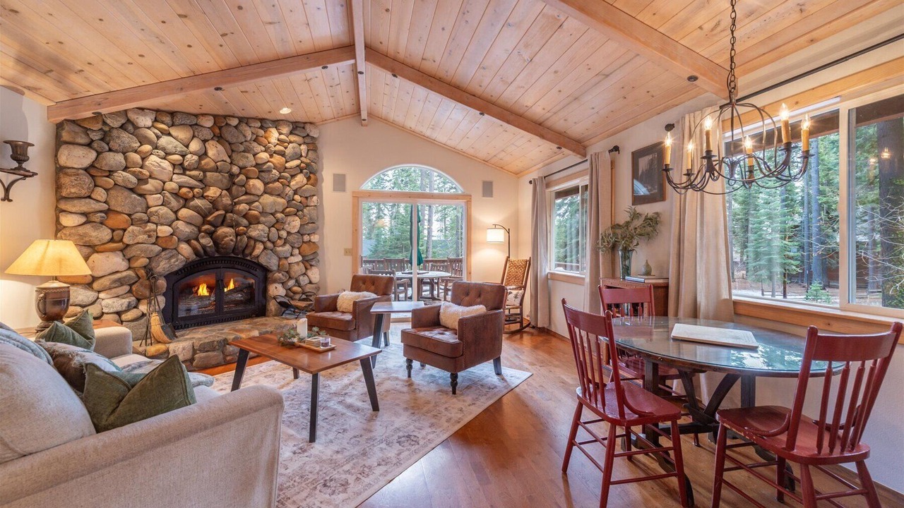 Photo of Bedroom in Tahoe Pines