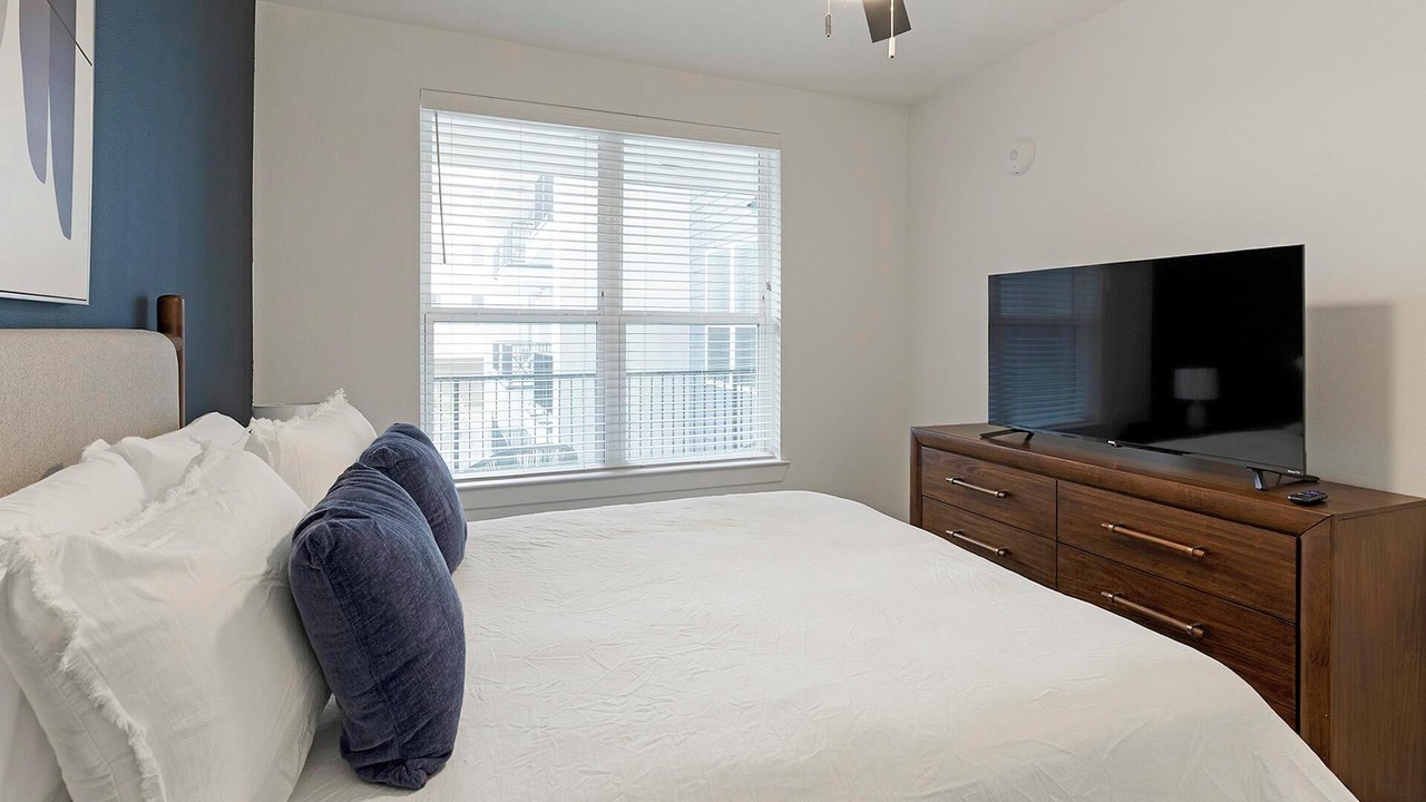 Photo of Bedroom in Garland