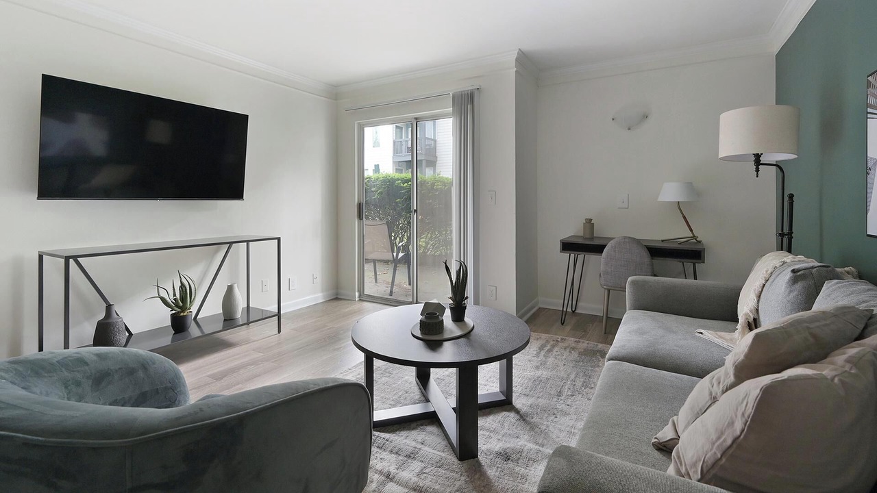 Photo of Livingroom in Green Hills