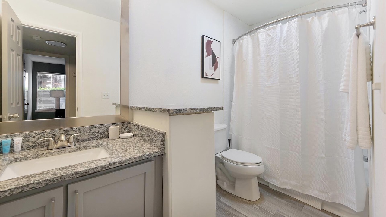 Photo of Bathroom in Green Hills