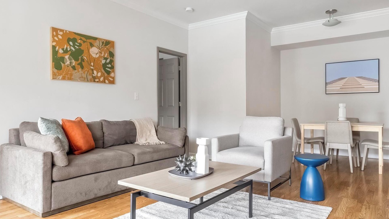 Photo of Livingroom in Piedmont Heights