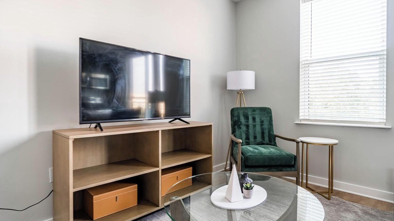 Photo of Livingroom in Downtown