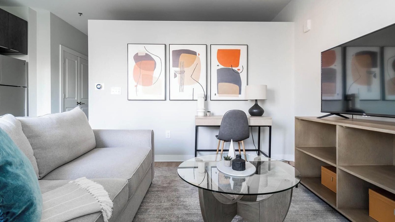 Photo of Livingroom in Downtown