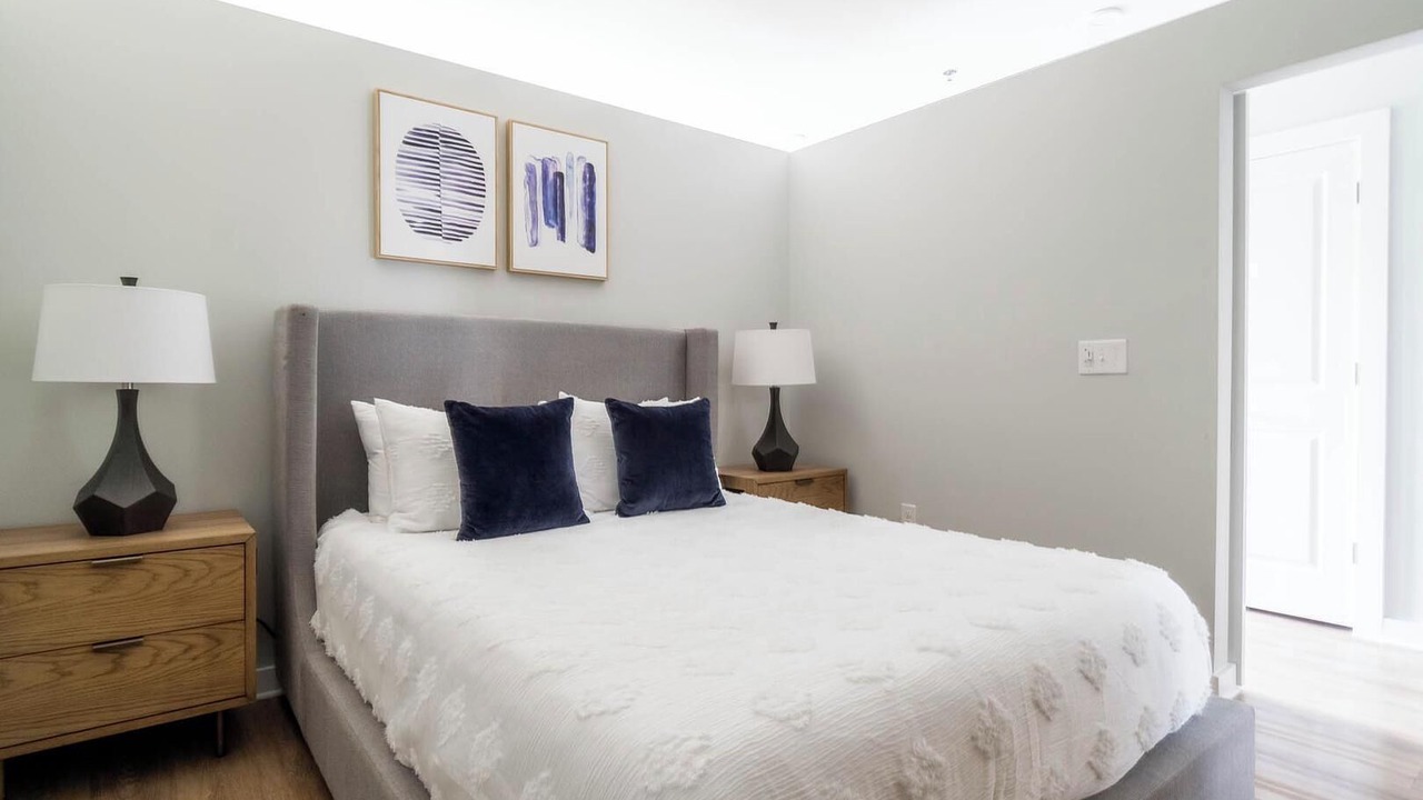 Photo of Bedroom in Downtown