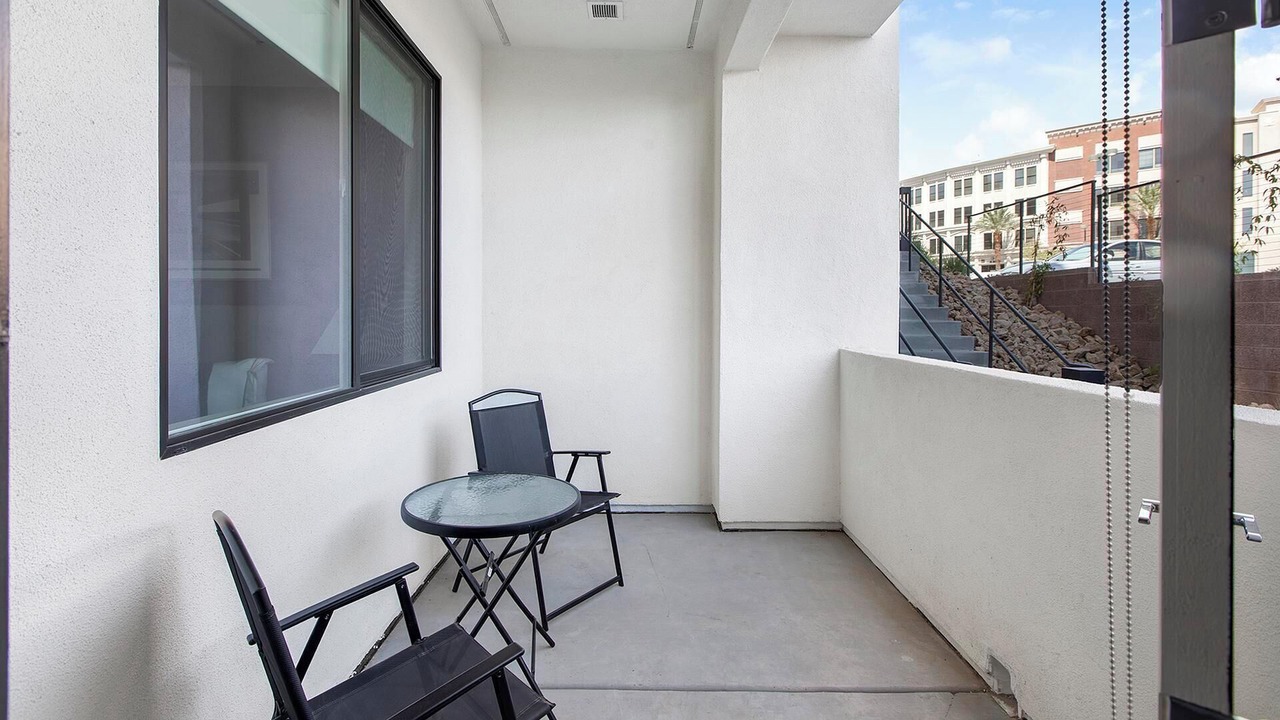 Photo of Patio Balcony in Rhodes Ranch