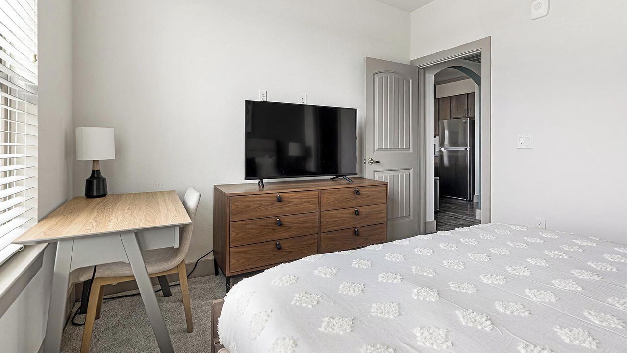 Photo of Bedroom in Manor