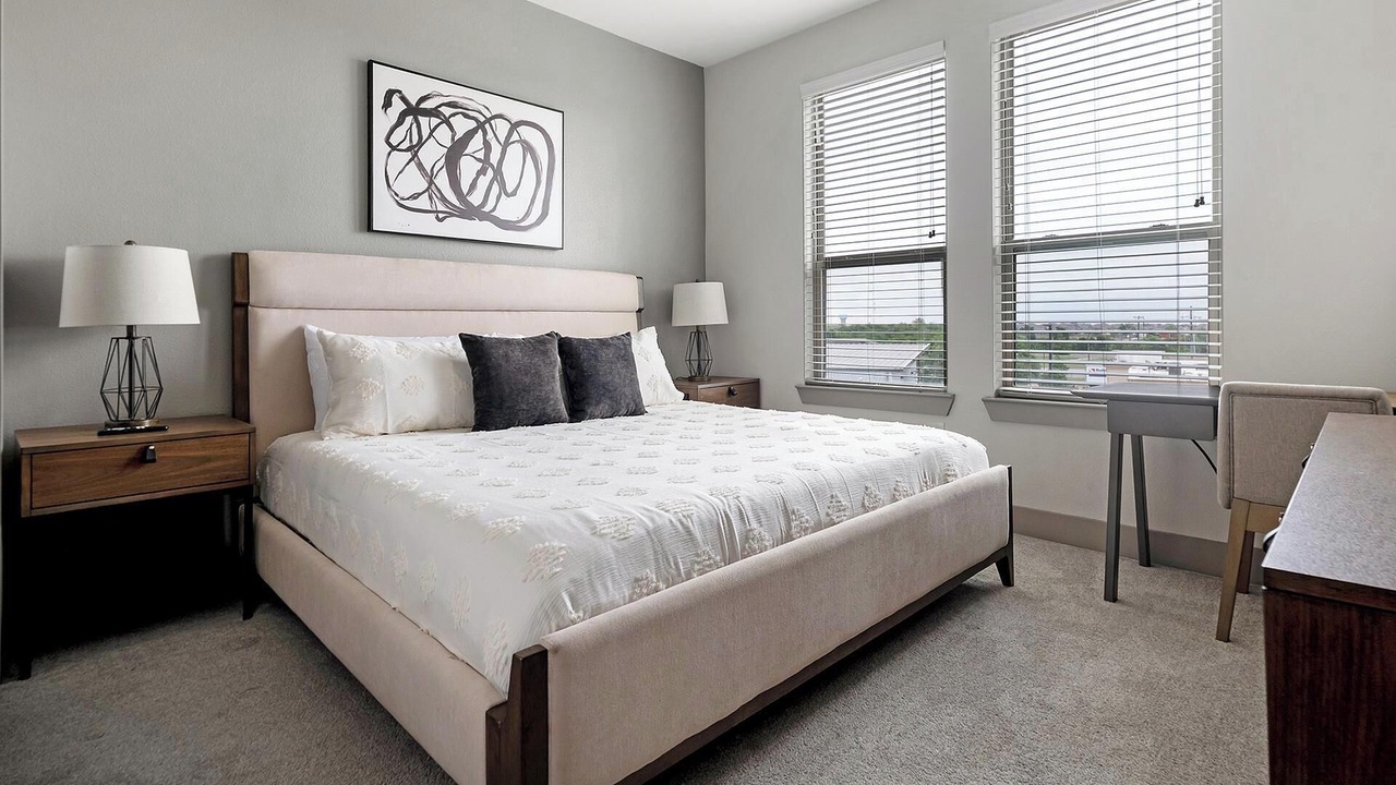 Photo of Bedroom in Manor