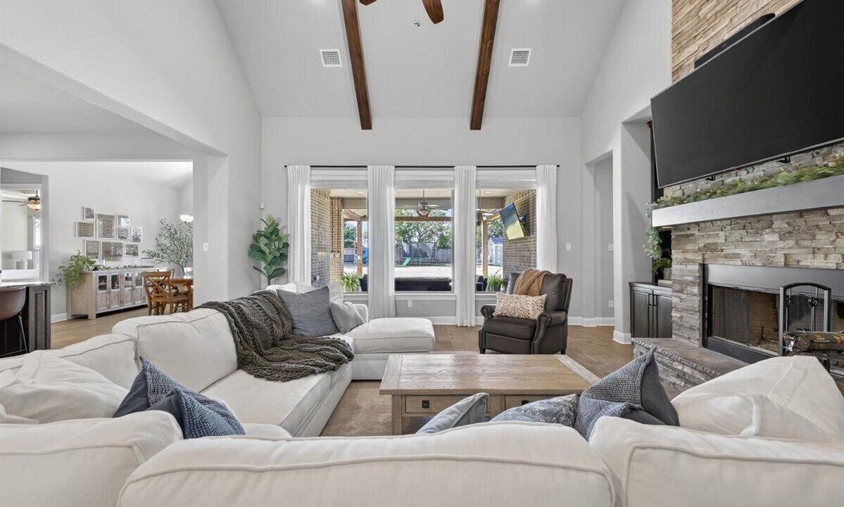 Photo of Livingroom in Midlothian