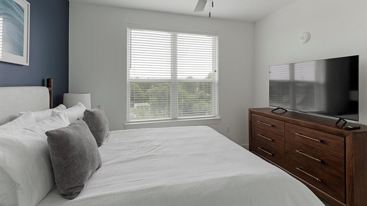 Photo of Bedroom in Garland