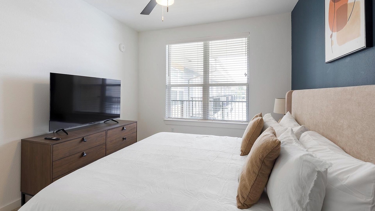 Photo of Bedroom in Garland