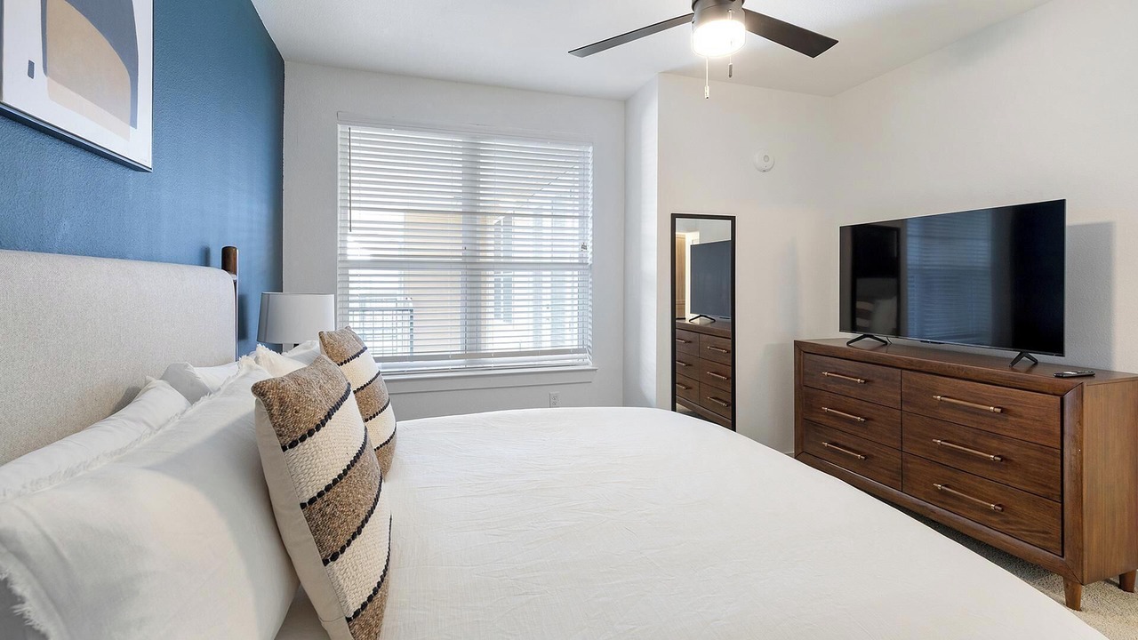 Photo of Bedroom in Garland