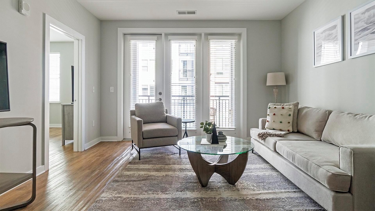 Photo of Livingroom in Downtown