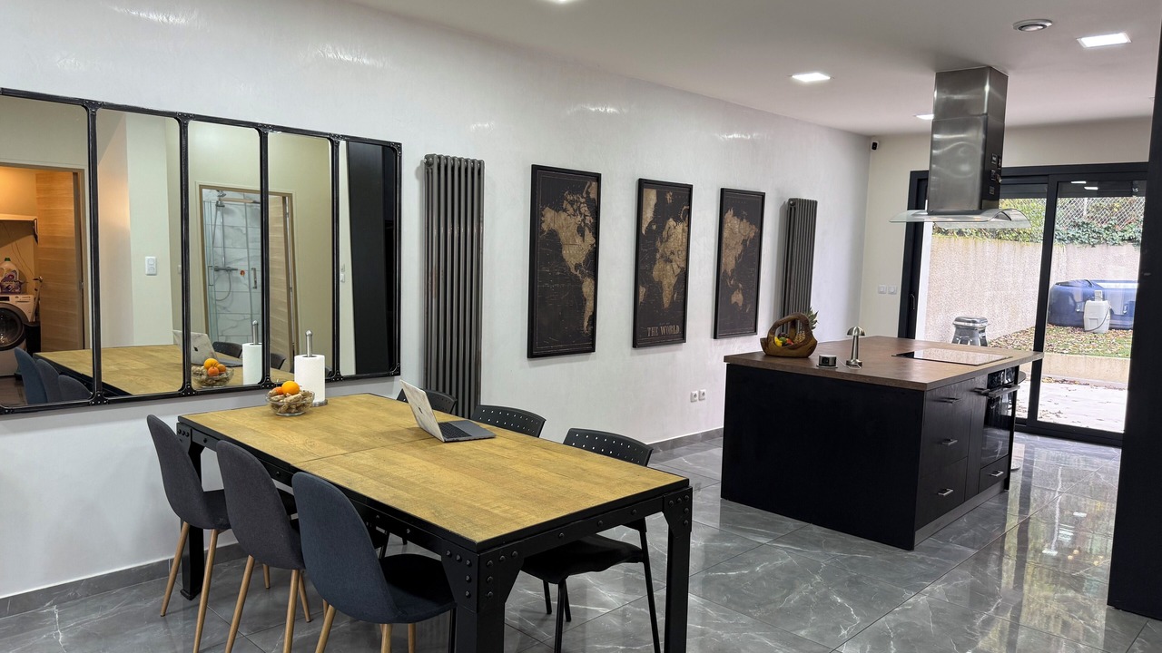 Photo of Others in Noisy-le-Sec