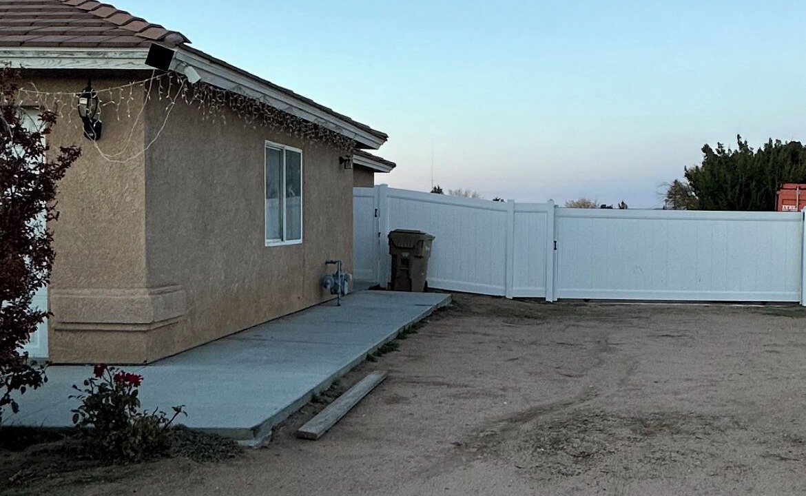 Photo of Outdoor in Hesperia