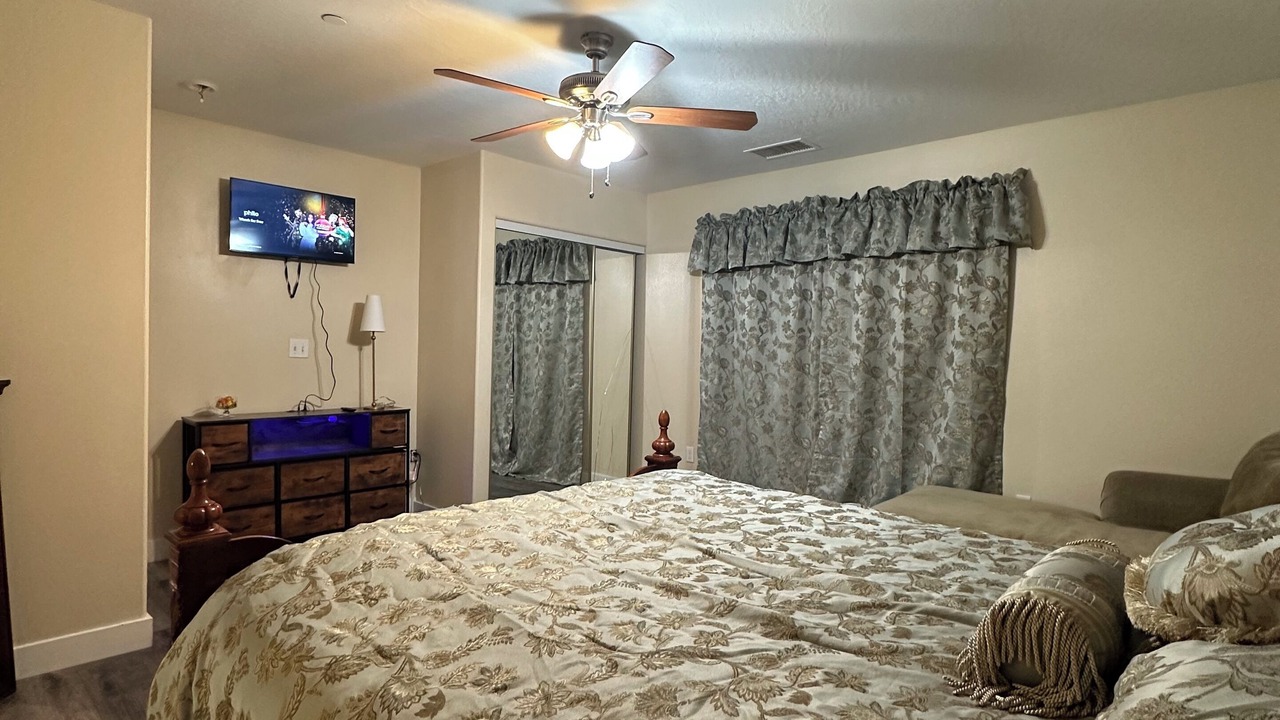 Photo of Bedroom in Hesperia