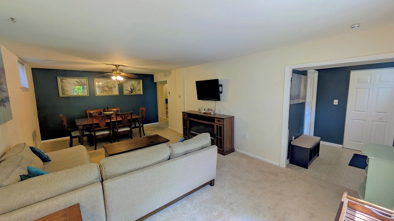 Photo of Livingroom in Sykesville