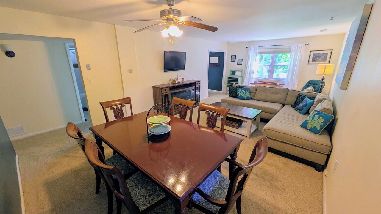 Photo of Livingroom in Sykesville