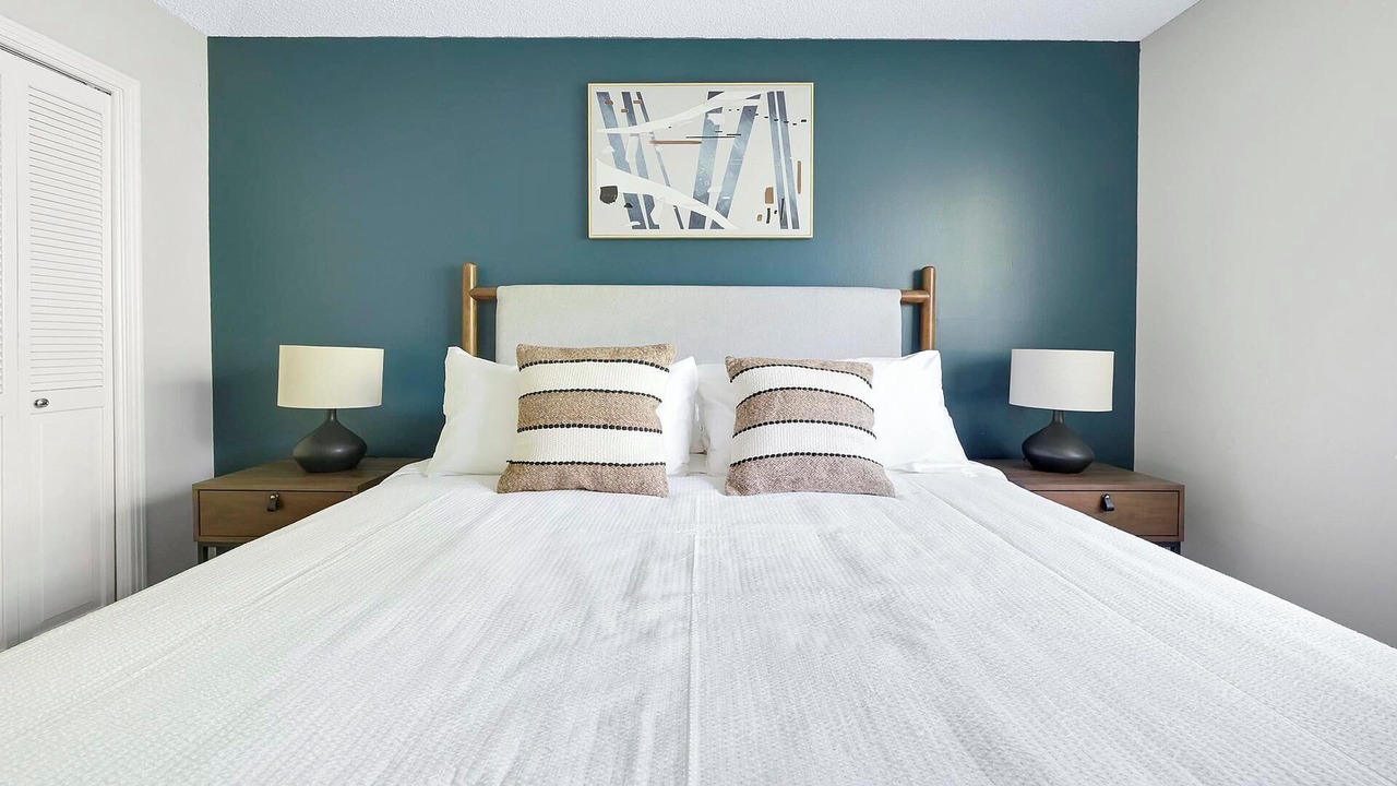 Photo of Bedroom in Hendersonville