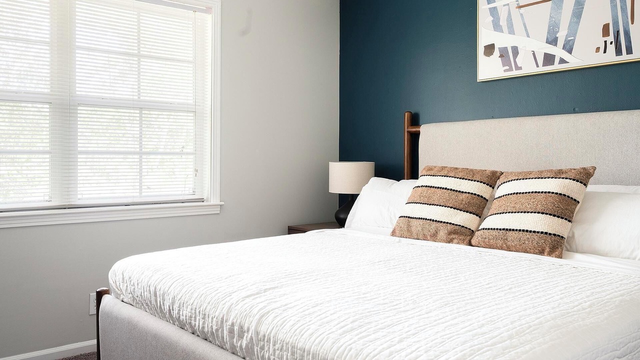 Photo of Bedroom in Hendersonville