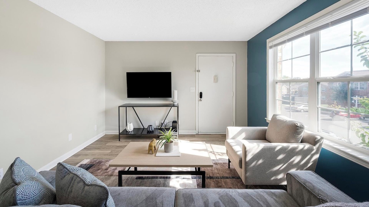 Photo of Livingroom in Hendersonville