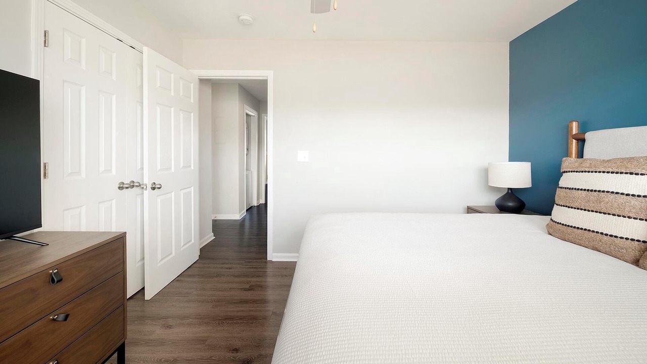 Photo of Bedroom in Hendersonville