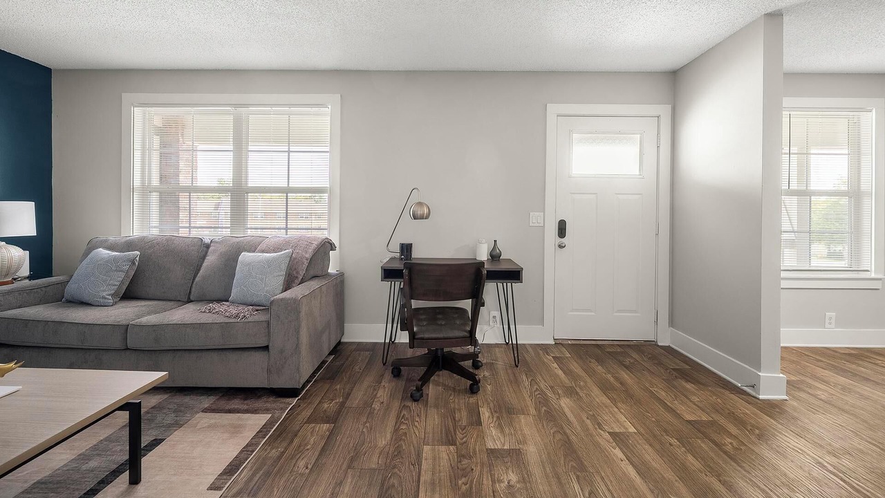 Photo of Livingroom in Hendersonville