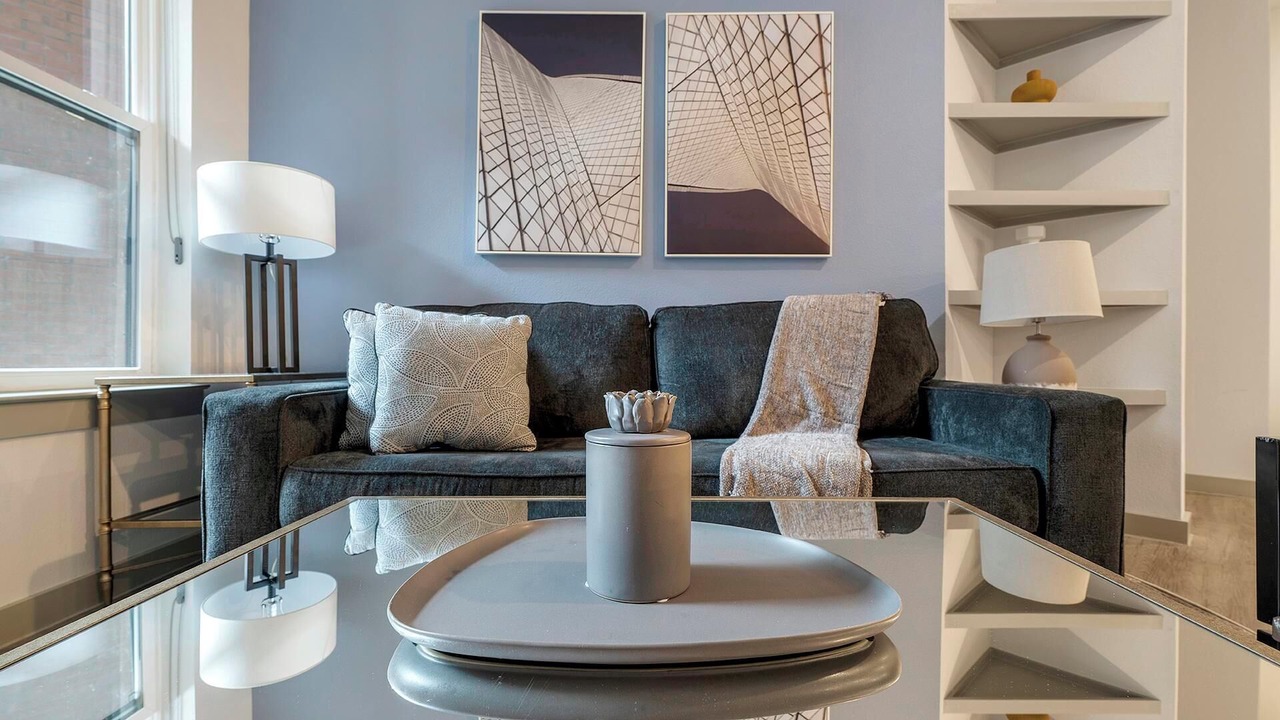 Photo of Livingroom in MLK