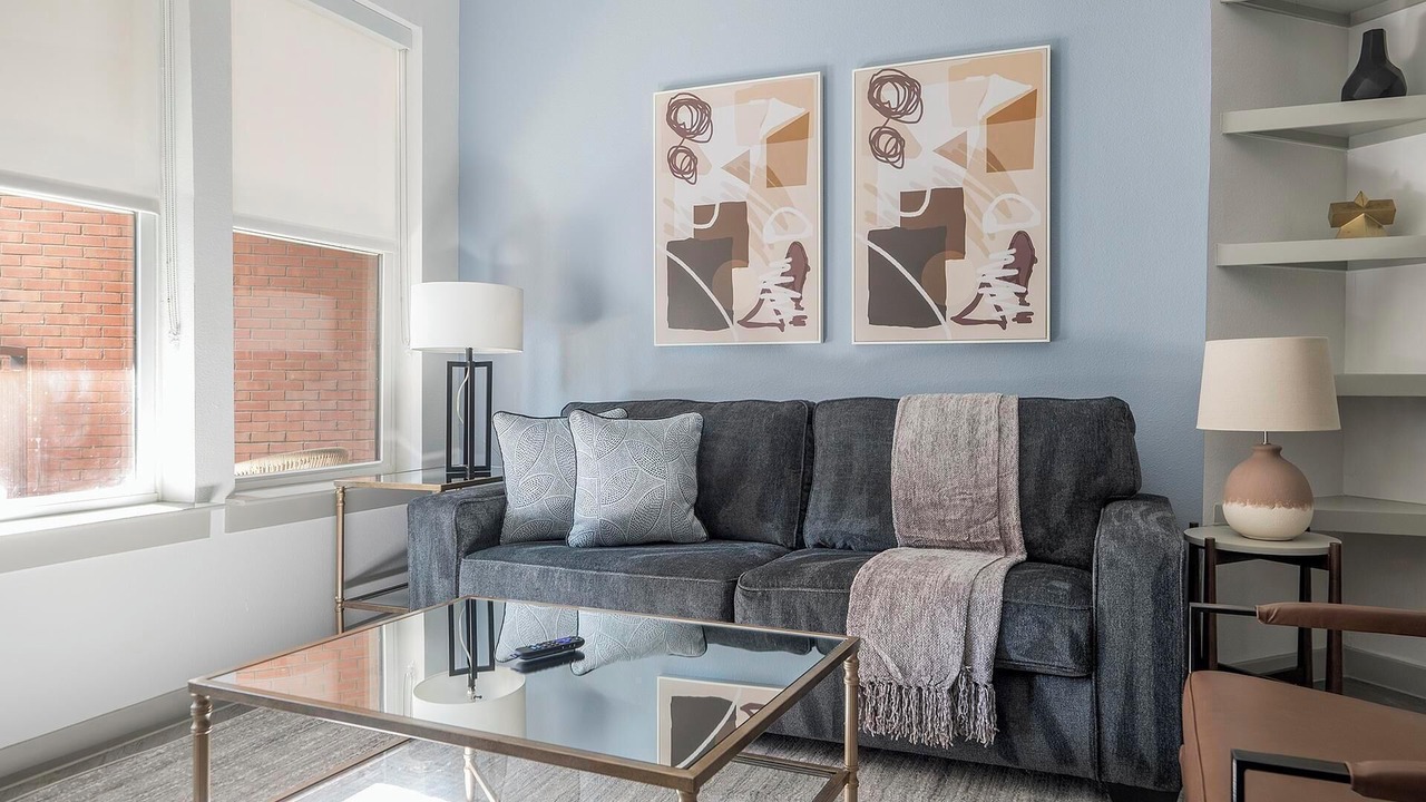 Photo of Livingroom in MLK