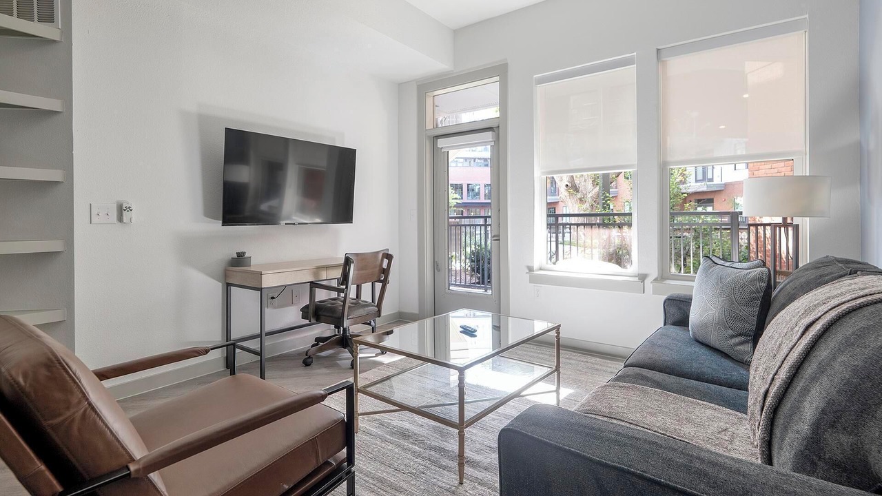 Photo of Livingroom in MLK