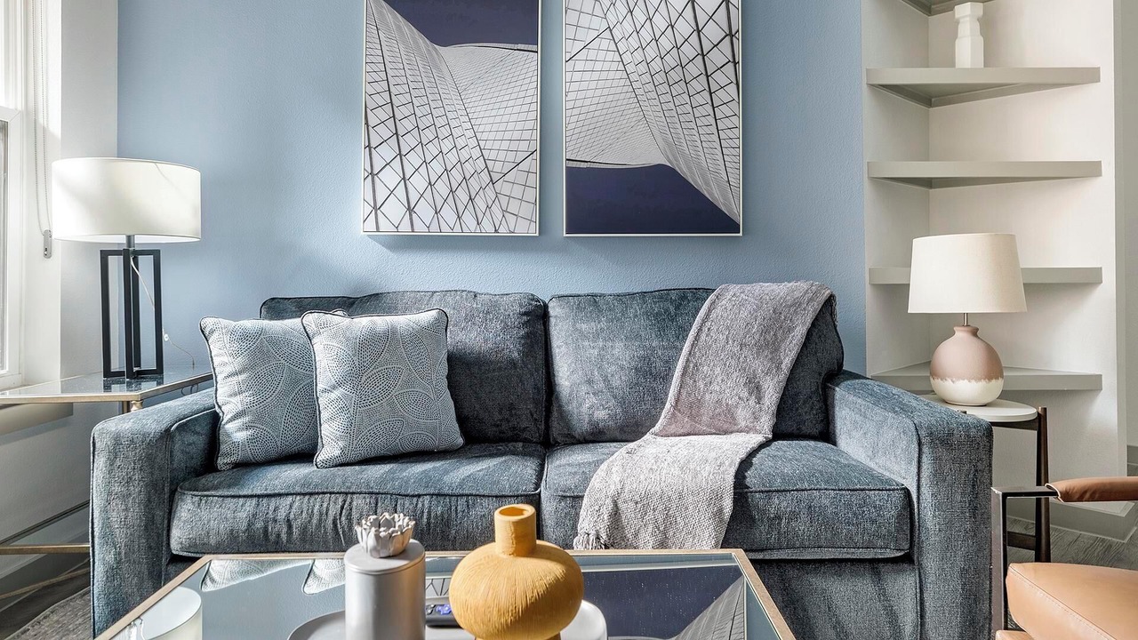 Photo of Livingroom in MLK