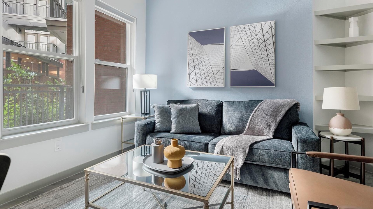 Photo of Livingroom in MLK
