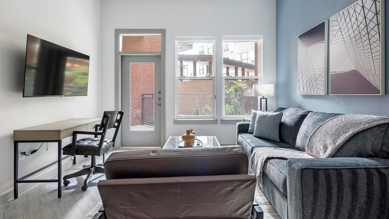 Photo of Livingroom in MLK
