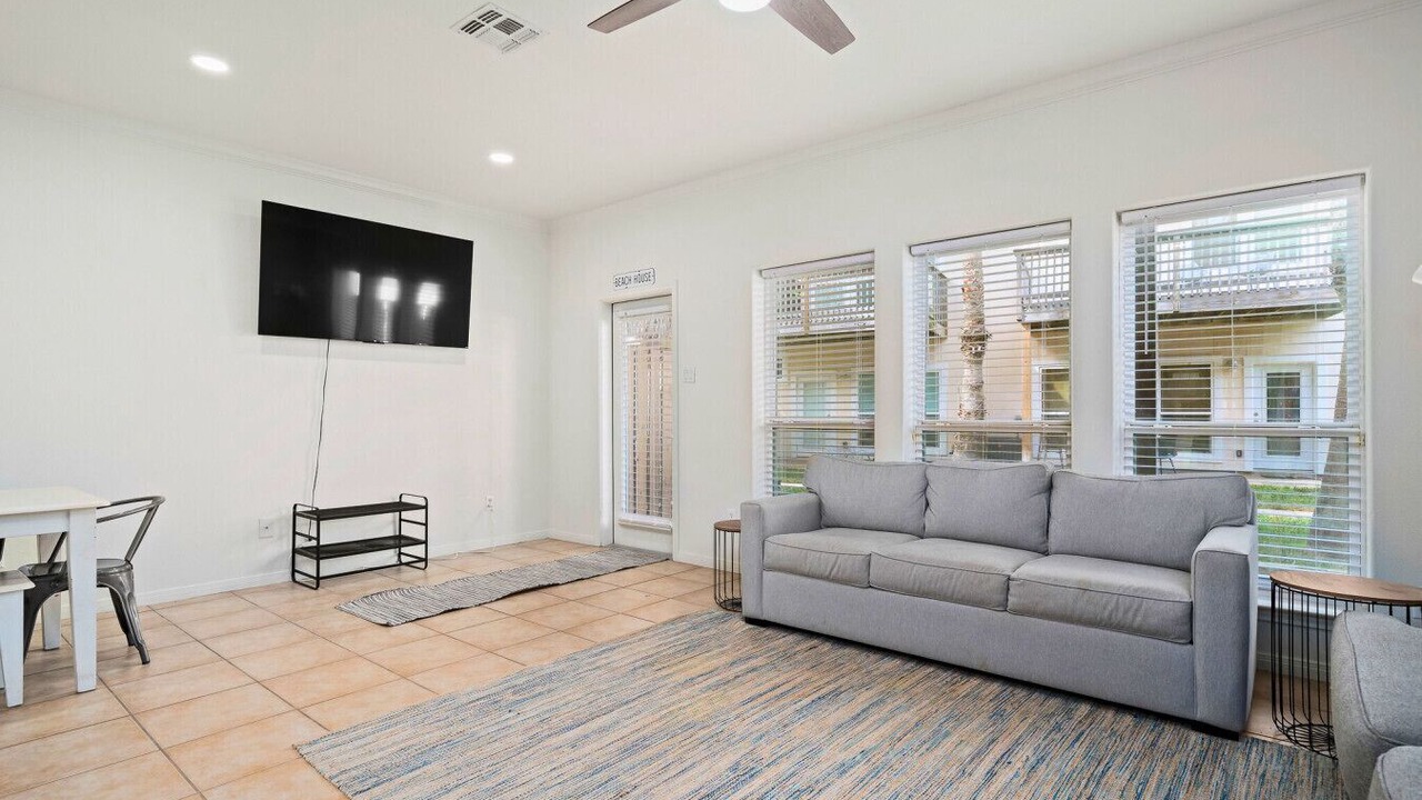 Photo of Livingroom in Corpus Christi