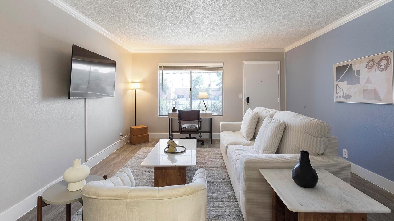 Photo of Livingroom in Rancho Oakey