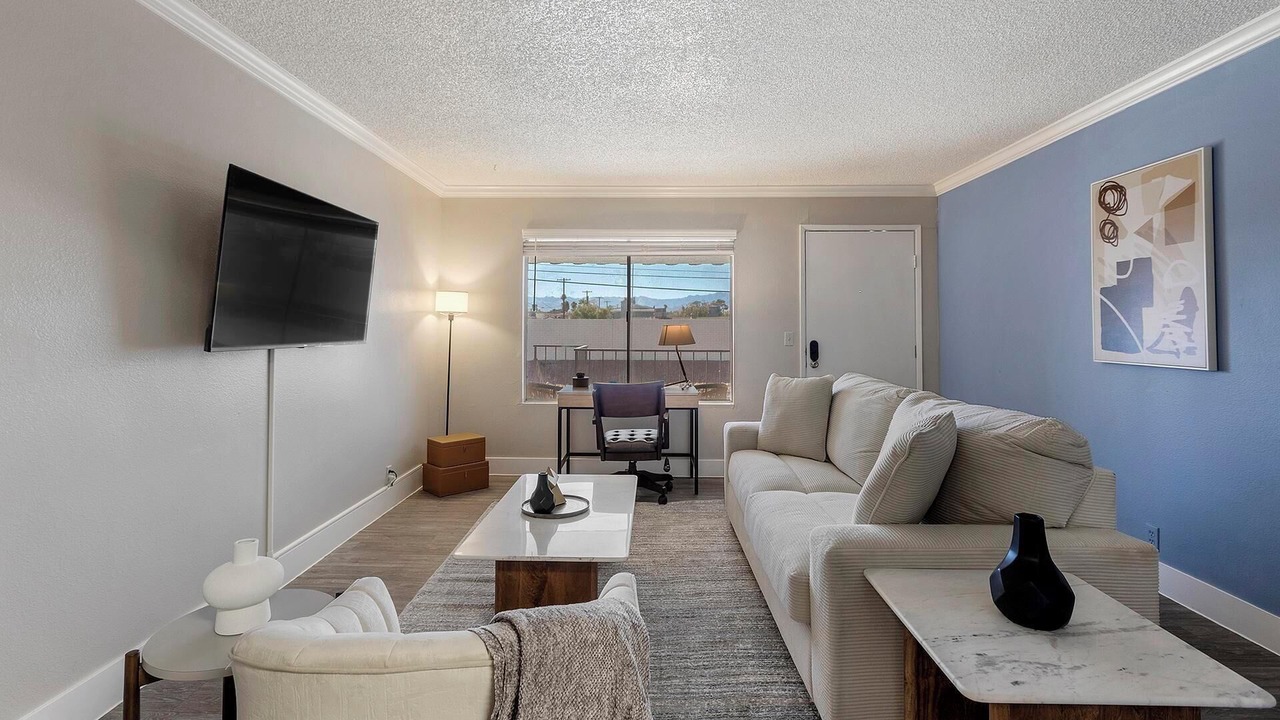 Photo of Livingroom in Rancho Oakey