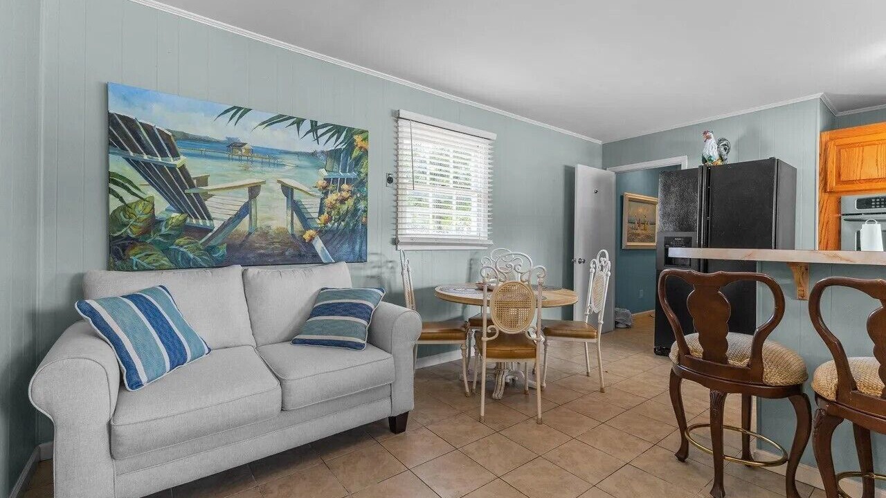 Photo of Livingroom in Dunn