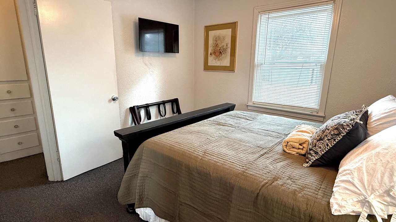 Photo of Bedroom in Ponca City