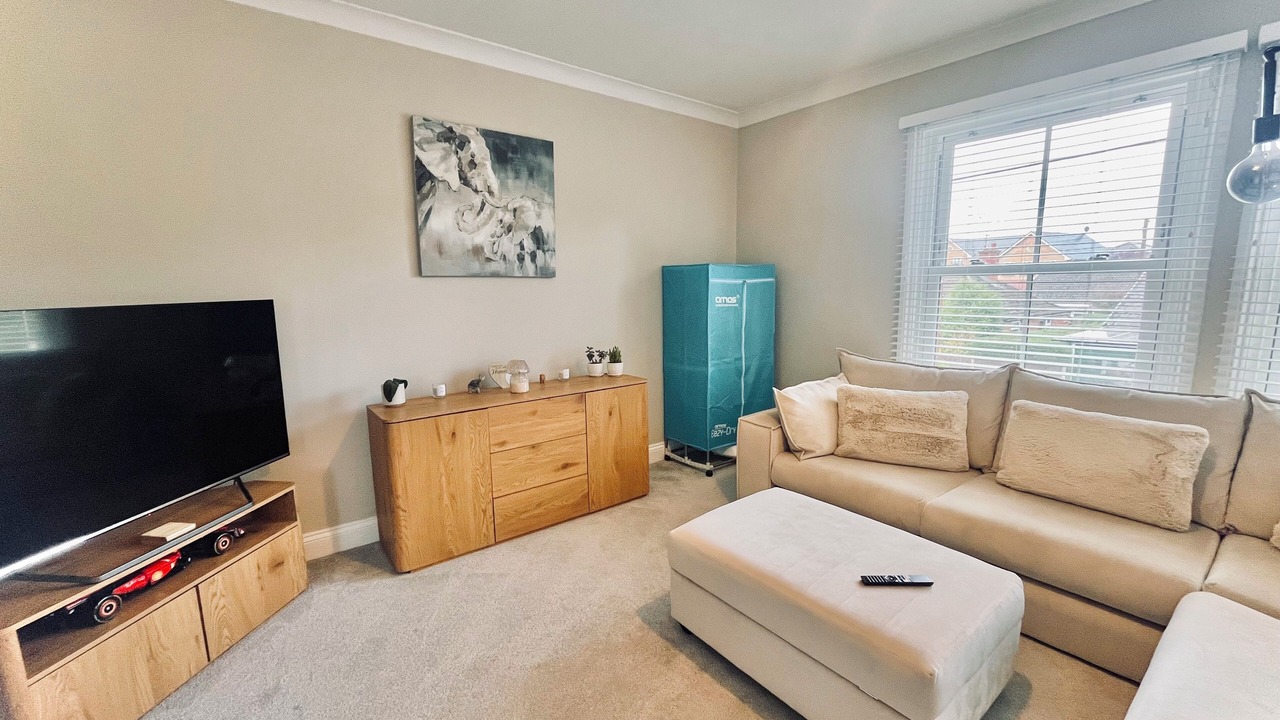 Photo of Livingroom in Mortimer West End