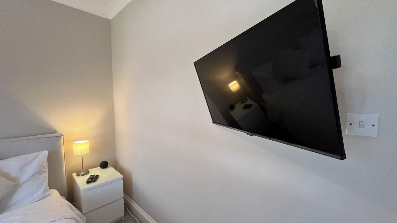 Photo of Bedroom in Mortimer West End